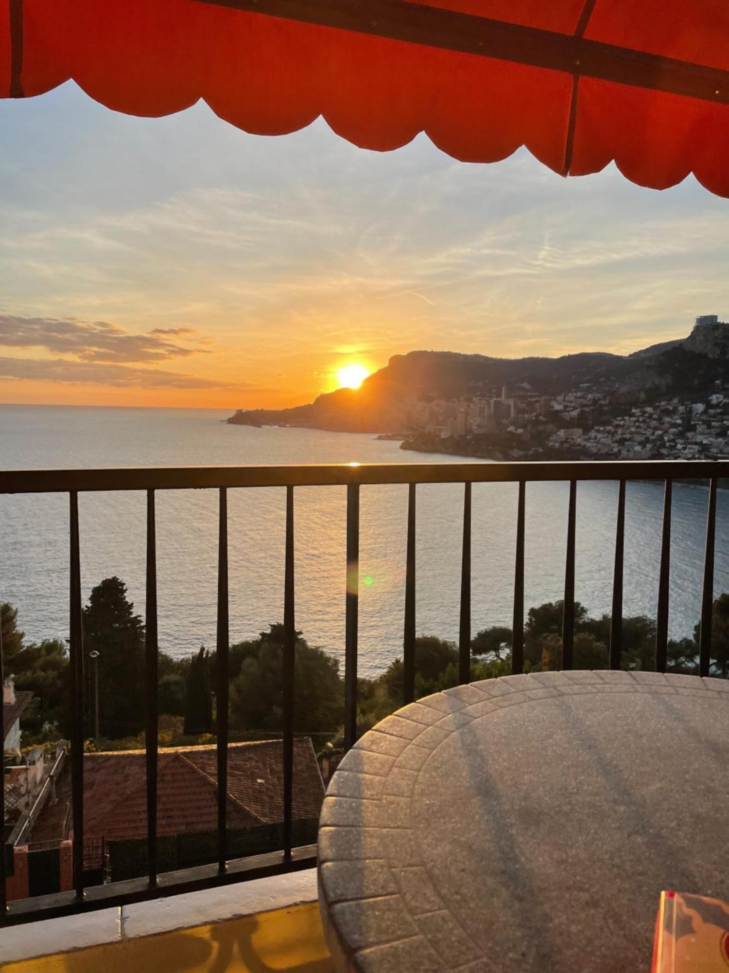 Aux Portes De Monaco Superbe T3 Vue Mer โรกบรูน-กัป-มาร์แต็ง ภายนอก รูปภาพ